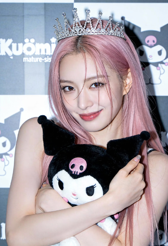 Work by xie underwood